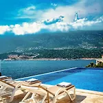 Alis Stunning Sea View With Infinity Pool カシュ