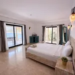 ヴィラ Alis Stunning Sea View With Infinity Pool *
