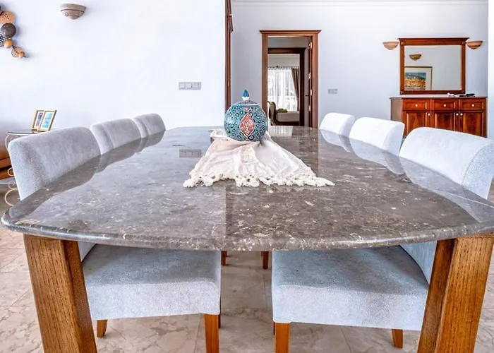 Alis Stunning Sea View With Infinity Pool